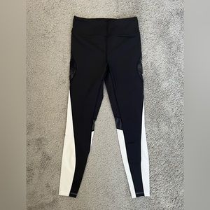 BRAND NEW NEVER WORN - Alala Edge Tight